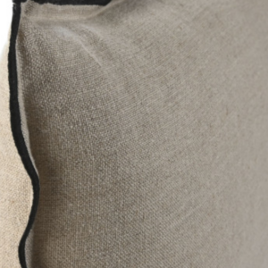 COJIN LINO FILO NEGRO 60X40